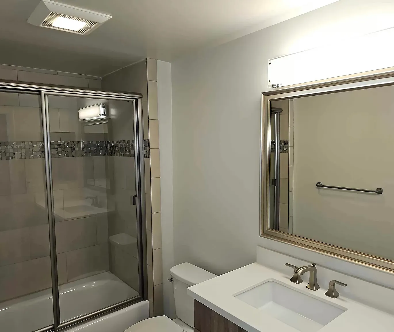 3 bed, 1445 sqft, $3,750 — Photo 1
