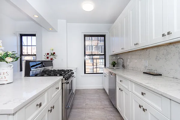 Rented by Rachel Realty | media 29