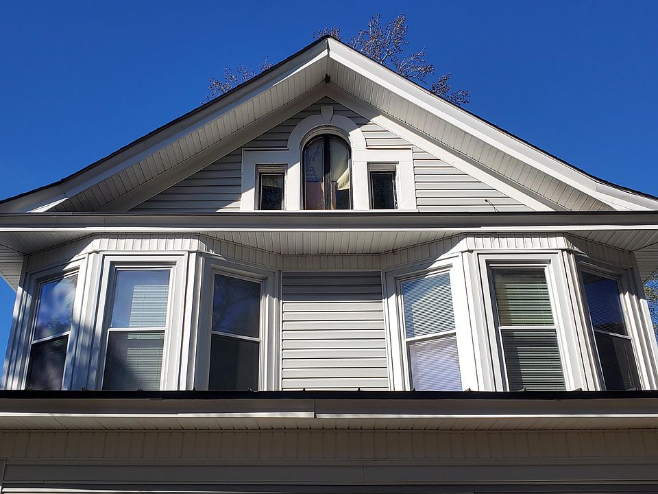 616 Rutledge St. Apt. 2 (2nd and 3rd Floor)