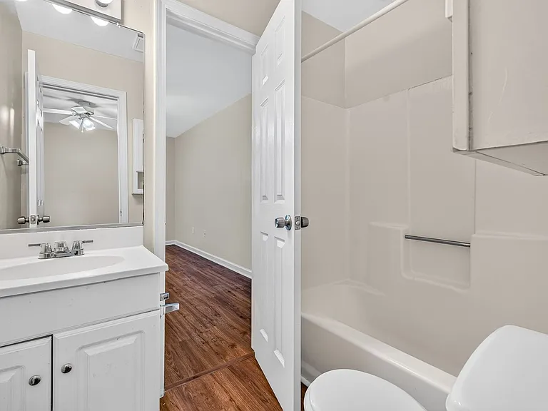 6239 Lucille Dr — Photo 17