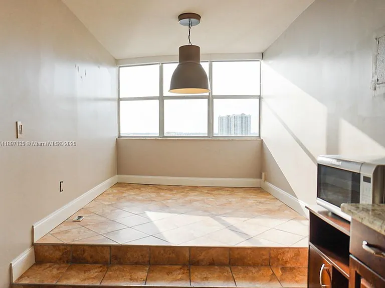 100 Golden Isles Dr #10 — Photo 6