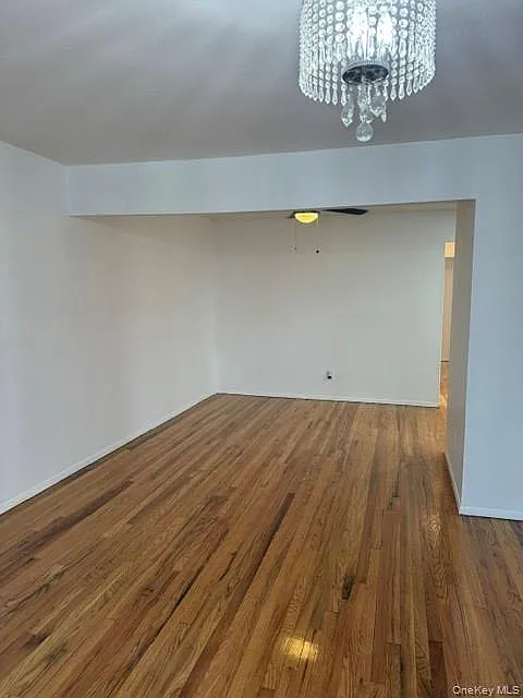 3 bed, 2.0 bath, 2392 sqft, $3,200 — Photo 2