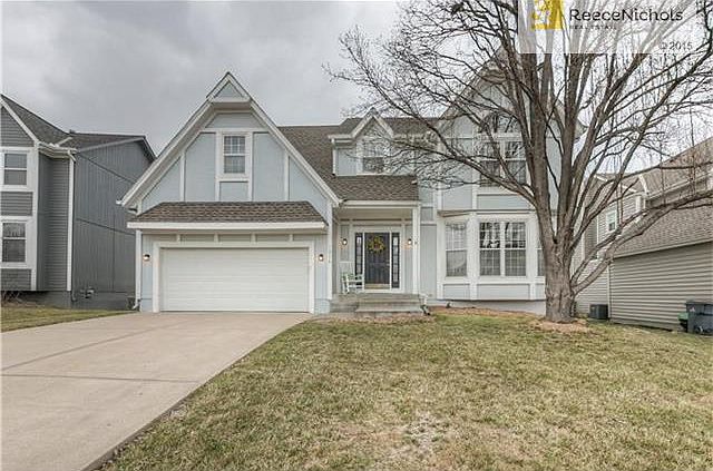 Move-in ready two-story in desirable Heatherstone subdivision.  Four bedrooms, two and a half baths, finished basement on a cul-de-sac lot.