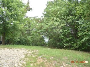 2750 Mountain Rd, Whitesburg, TN 37891