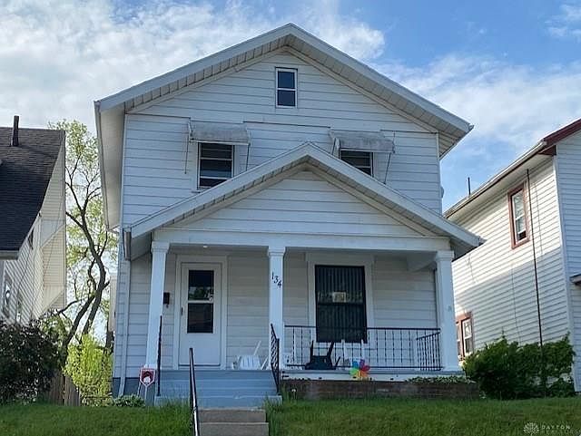 1st image of 134 E Parkwood Dr