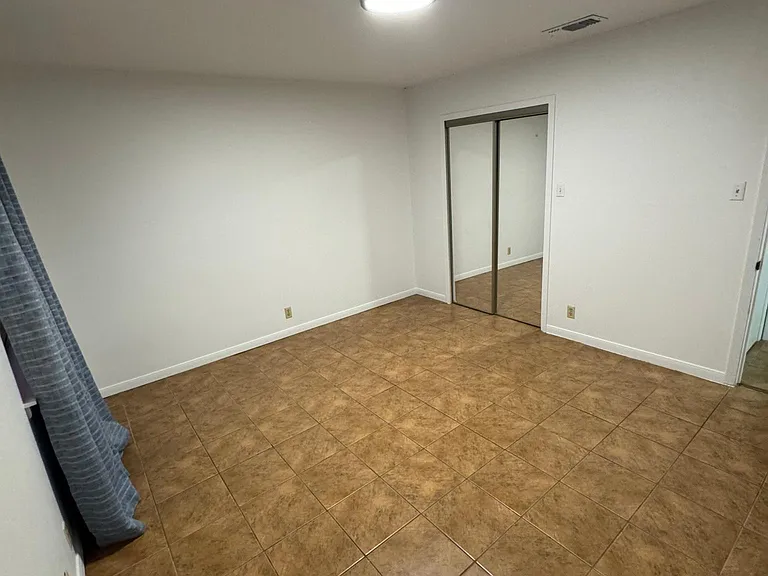 200 Shalimar Dr — Photo 27