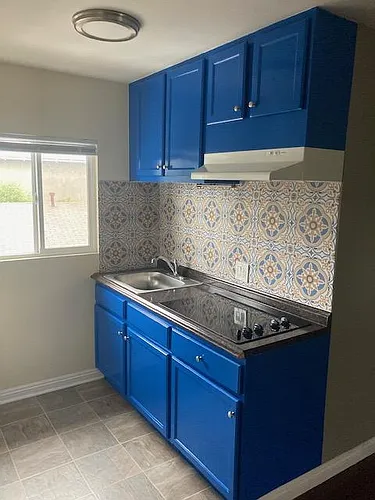 5110 W El Segundo Blvd #11A Photo 1