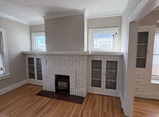 2120 Wascana Ave, Lakewood, OH 44107