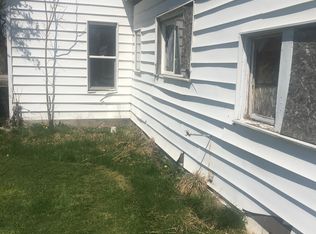 115 W South St, Remington, IN