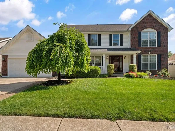 1241 Pinehurst Club Ct, O'Fallon, MO 63366