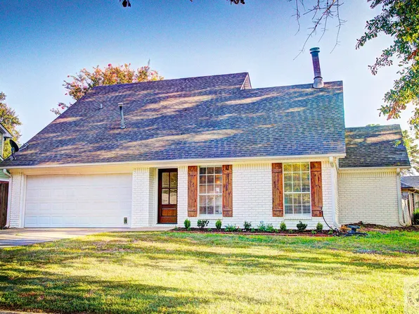 122 Presidio Pl, Wake Village, TX 75501