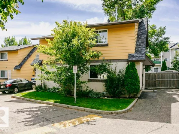 117 Woodstock NW, Edmonton, AB T5T 0H6