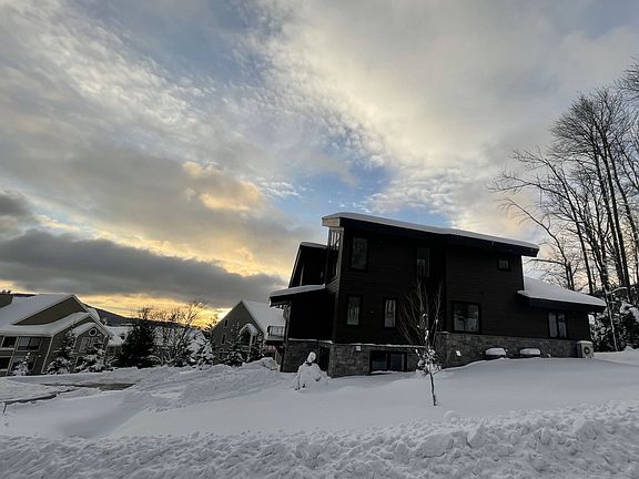 5th image of 19 Sundance Village Loop