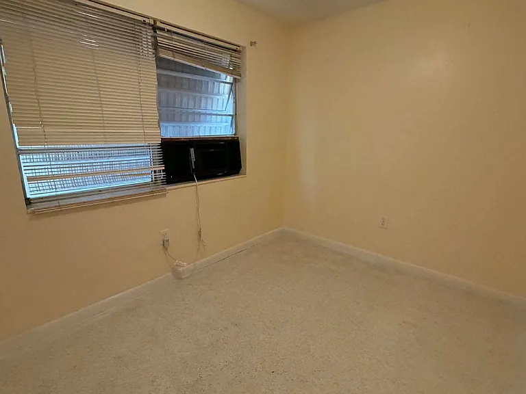 4404 Bayano St #1 — Photo 4