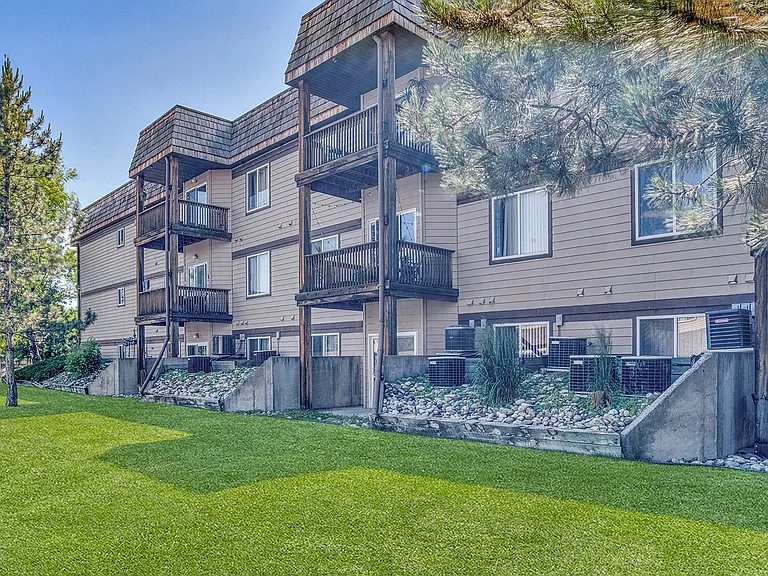 Rocky Meadows Apartments — Photo 13