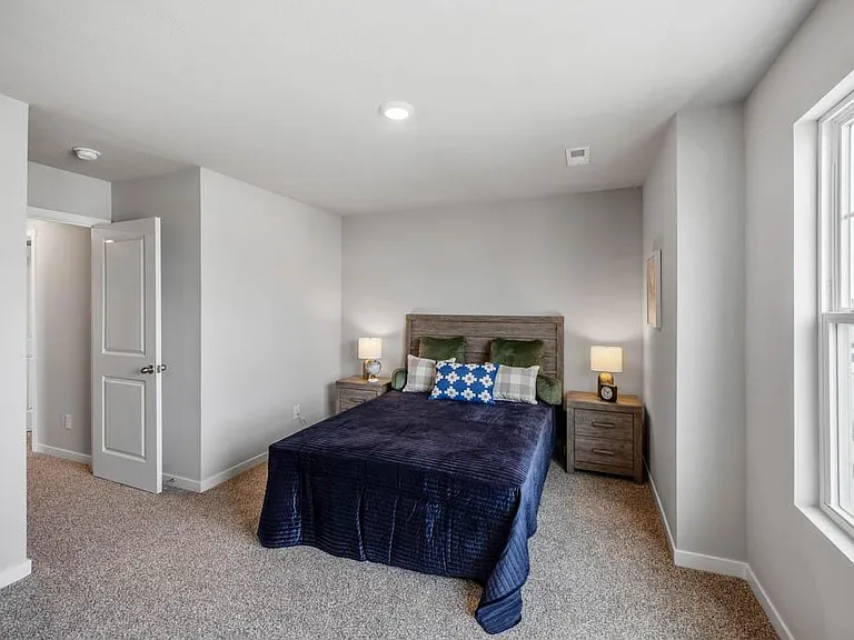 7806 N 95th Ave — Photo 10
