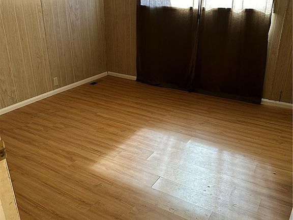 4th image of 33853 Plowshare Rd