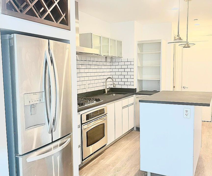 1st image of 4427 Purves St APT 3D