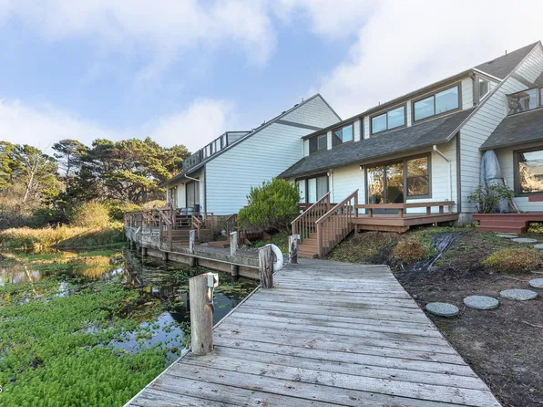 180 SE Highway 101 APT 17, Lincoln City, OR 97367