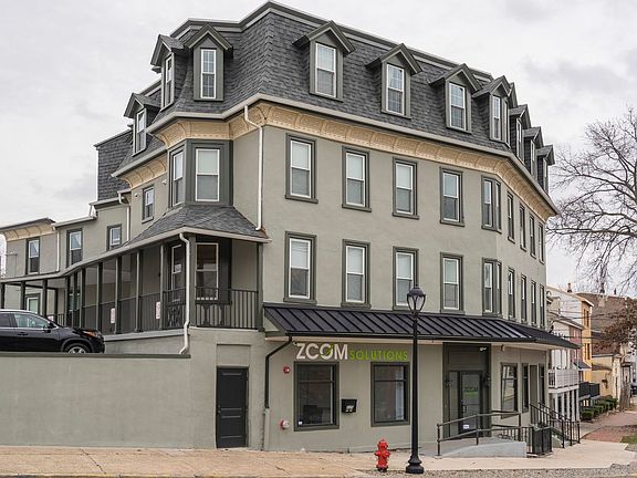 5th image of 225 High St #8