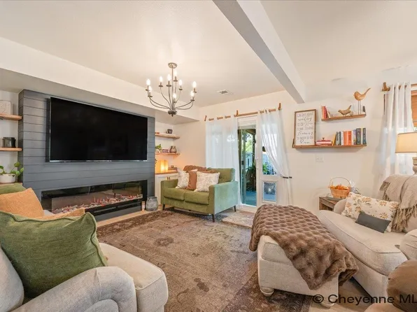 224 Abby Rd, Cheyenne, WY 82007