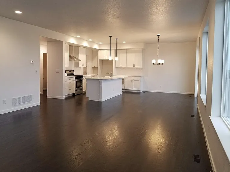 6927 Cumbre Vista Way — Photo 3