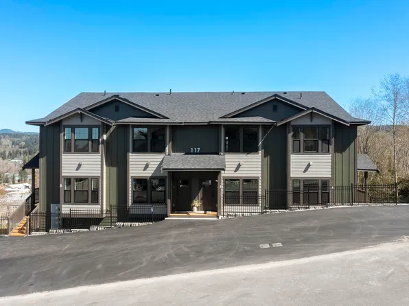 117 Orchard Ave S #D, Eatonville, WA 98328