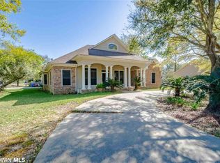 401 Camelia Cir, Gulf Shores, AL 36542
