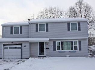 53 Pinebriar Dr, Rochester, NY 14616