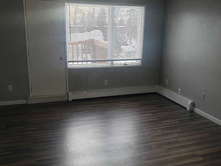 532 N Bunn St #6 — Photo 3
