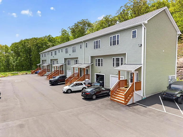 455R Sherman Ave — Photo 14