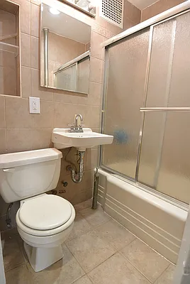 Rented by City Connections Realty | media 7