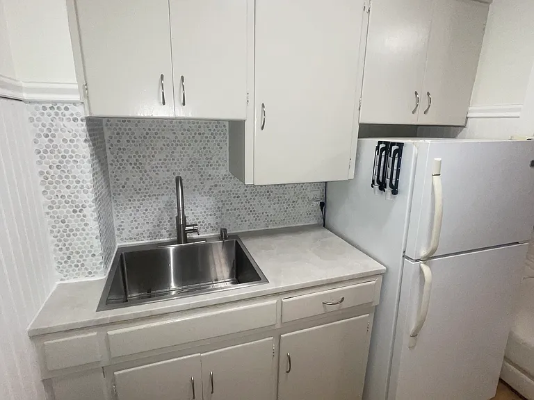 2 Clyfton St #4 — Photo 6