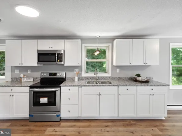 13903 Wolfsville Rd, Smithsburg, MD 21783