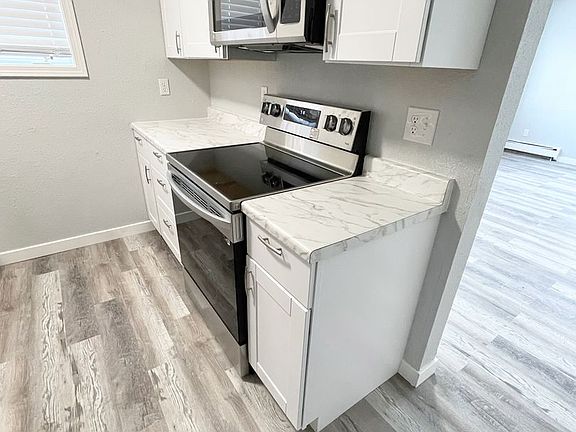 5th image of 102 B St APT 1