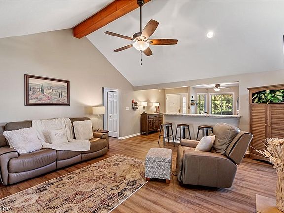 5th image of 132 Douglas Ct