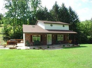 204 Barton Hollow Rd, Smithfield, PA 15478