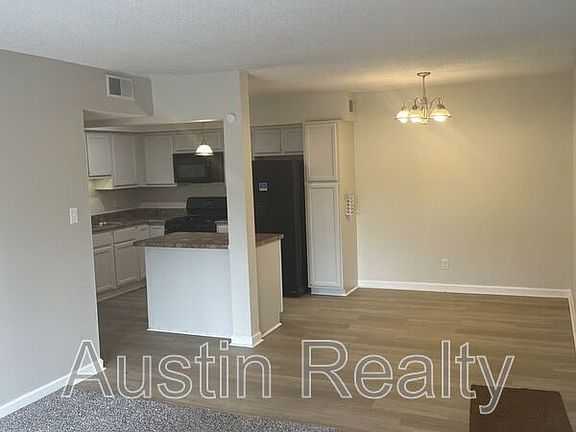 5th image of 1434 Willow Brook Cv APT 8