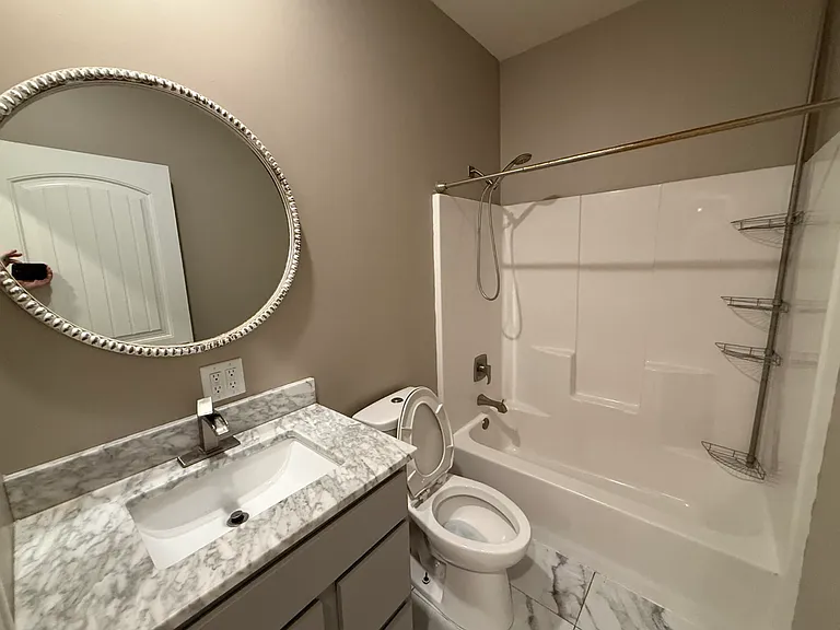 651 N Private Rd W #180 — Photo 10