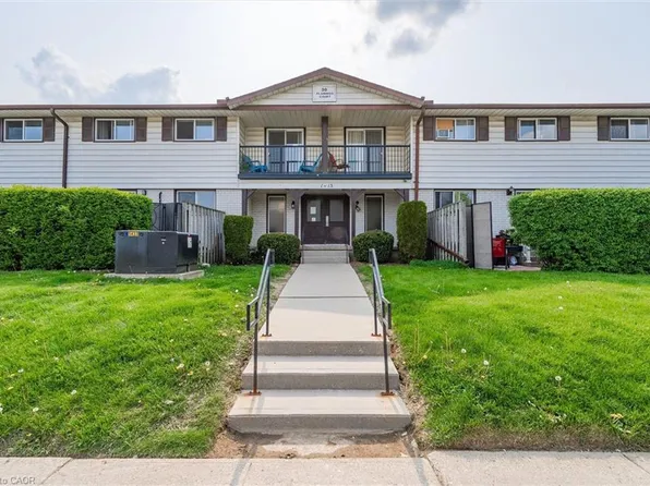 30 Flamingo Dr #30, Woolwich, ON N3B 1V5