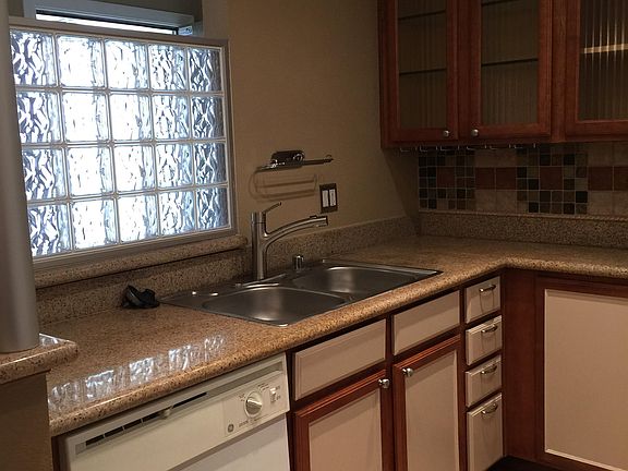 3rd image of 432 Edgehill Ln Unit 160