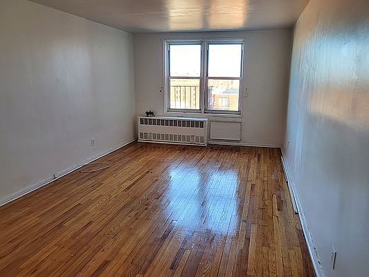 5th image of 6601 Burns St APT 6C