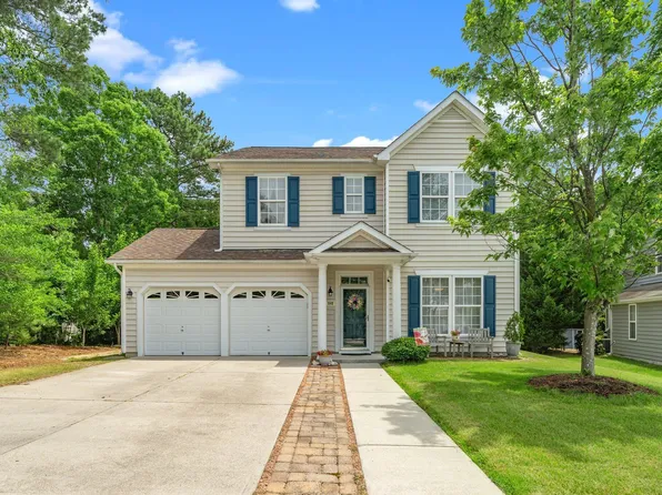 648 Long Melford Dr, Rolesville, NC 27571