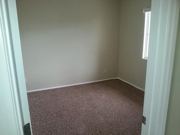 5th image of 8016 Copperhead Creek St