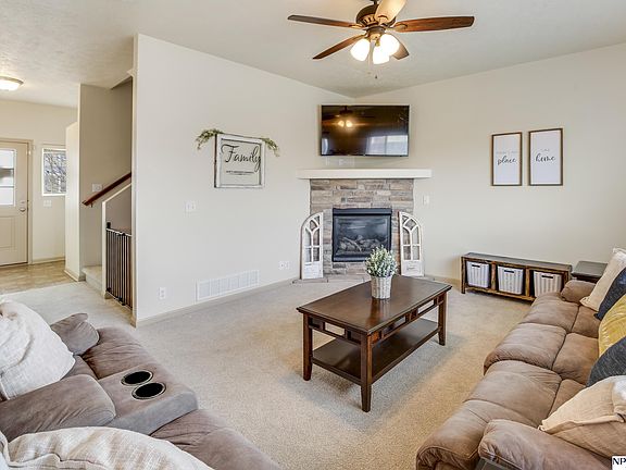 5th image of 4506 Waterford Ave