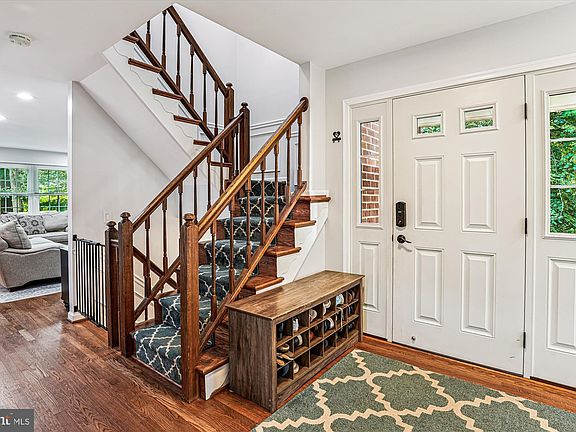 5th image of 7514 Heatherton Ln