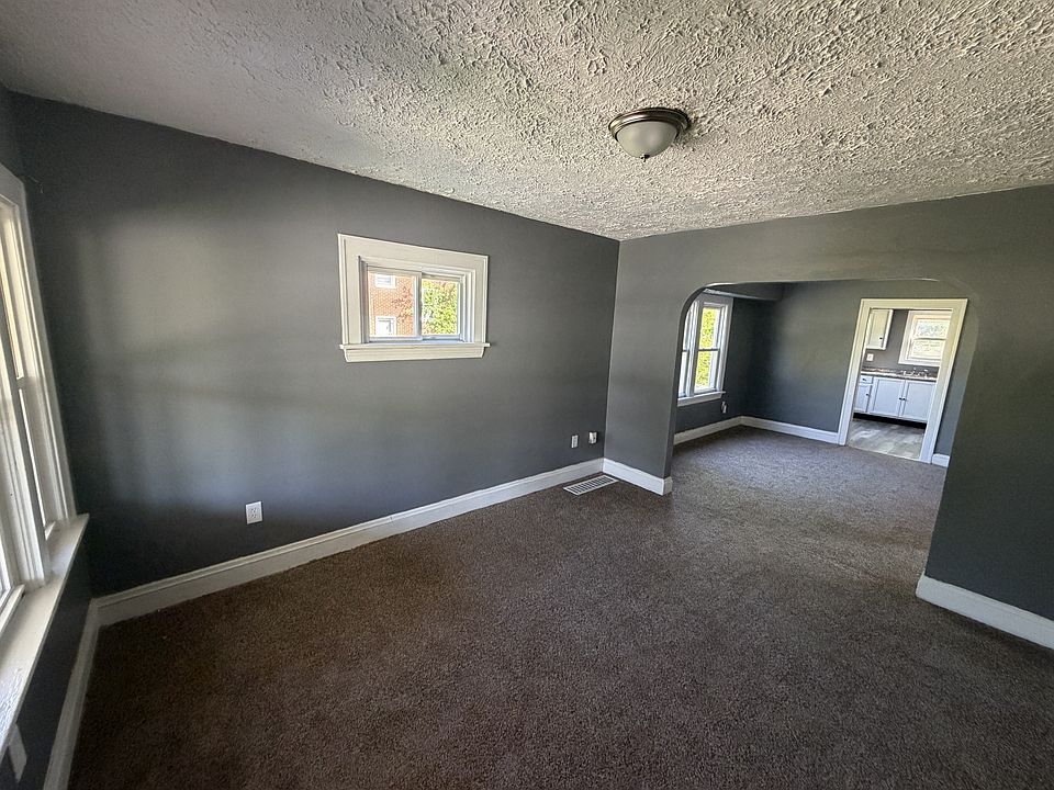 1st image of 11115 Notre Dame Ave #1