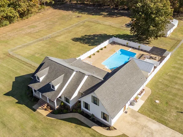 145 Tom Way, Savannah, TN 38372