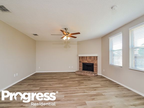 4th image of 1528 Golden Grass Dr