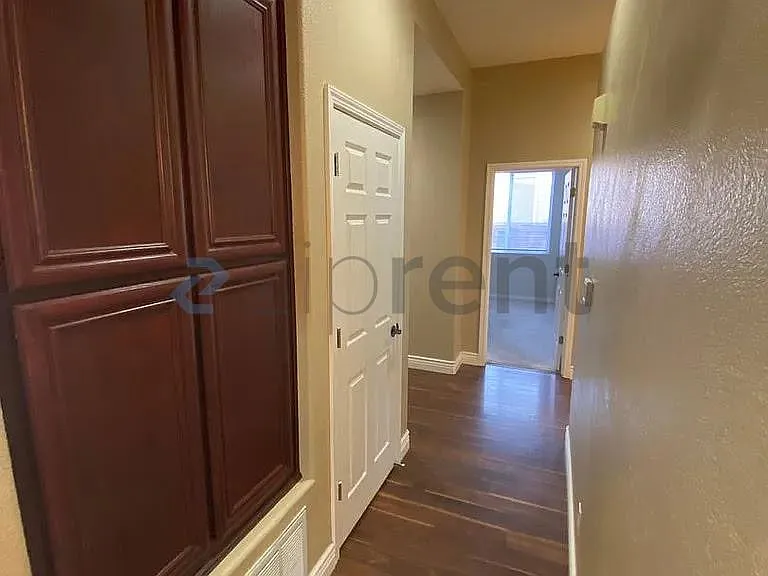 4591 Mount Bachelor Dr — Photo 5